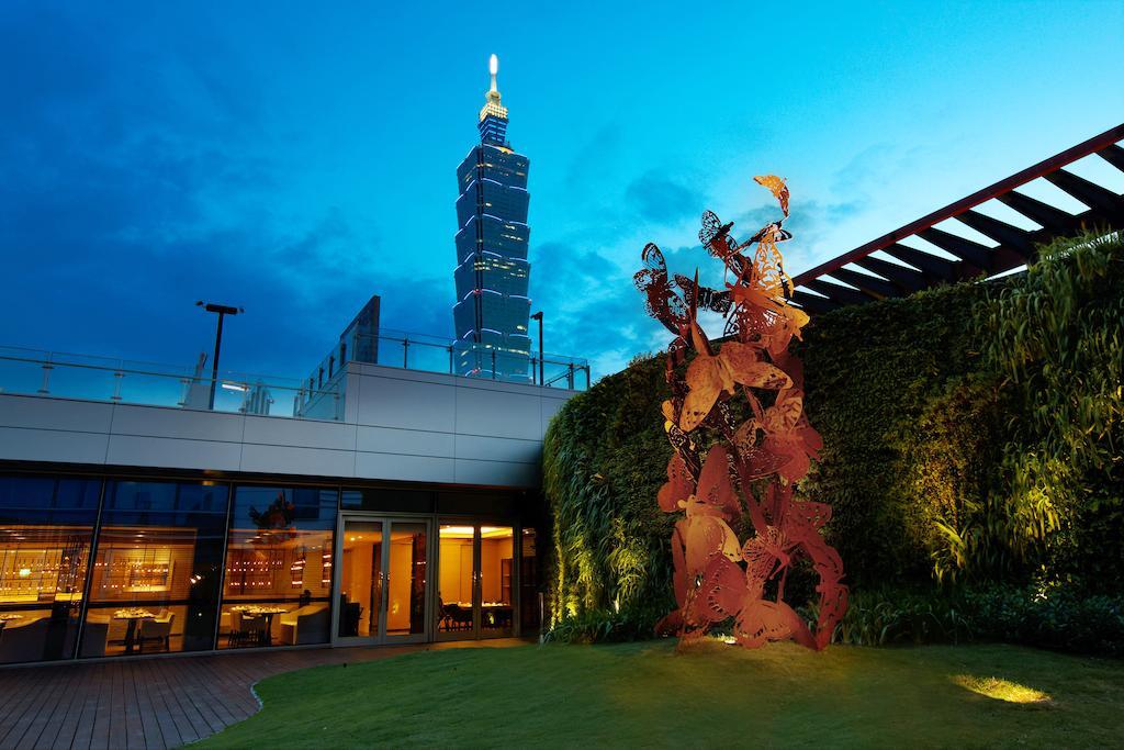 Humble House Taipei, Curio Collection By Hilton Hotel Exterior photo